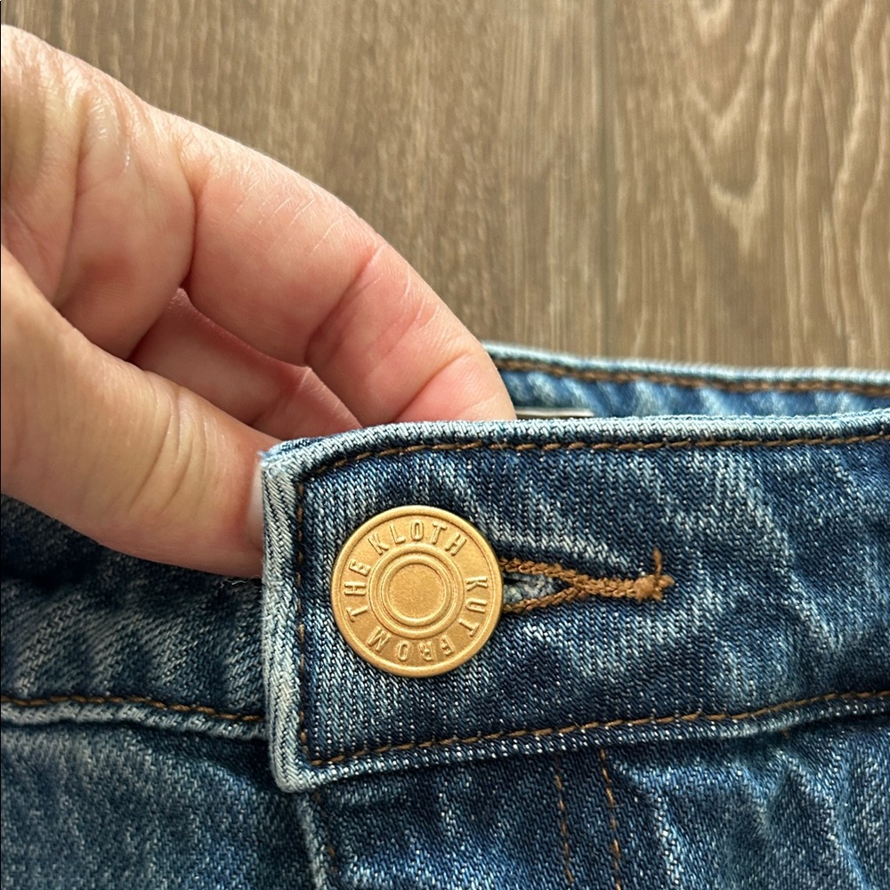 Like new - KUT From The KLOTH ‘Jen’ Denim Skirt - Picture 8 of 16